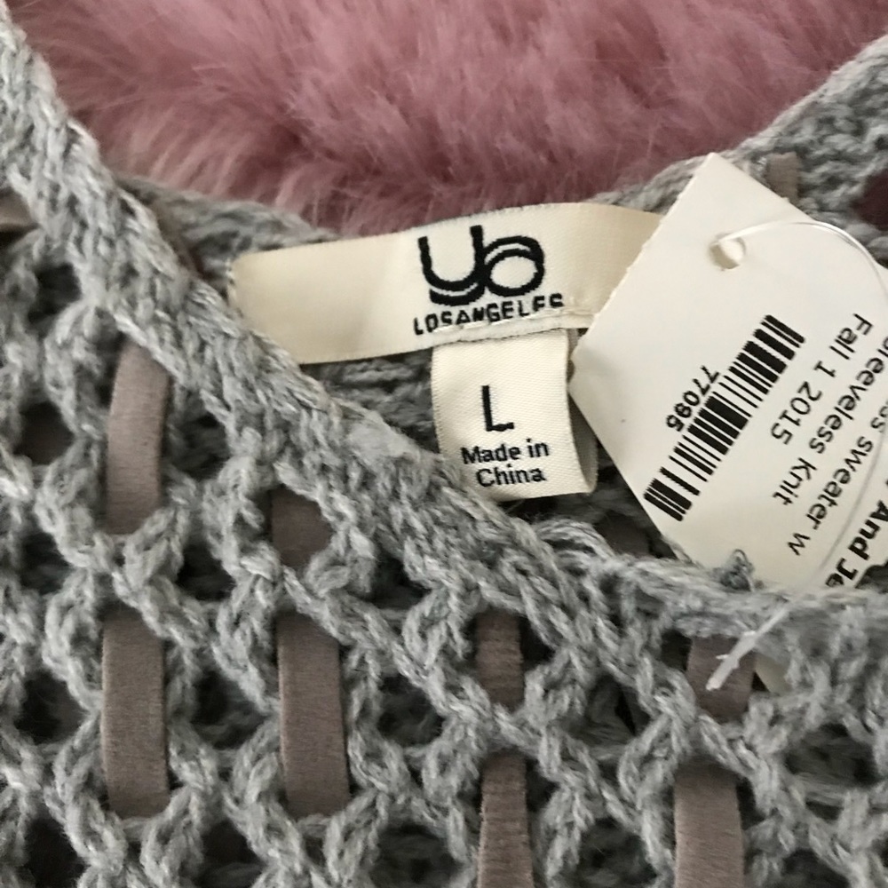 Ya Los Angeles Knit vest w velvety fringes size L - Picture 4 of 6